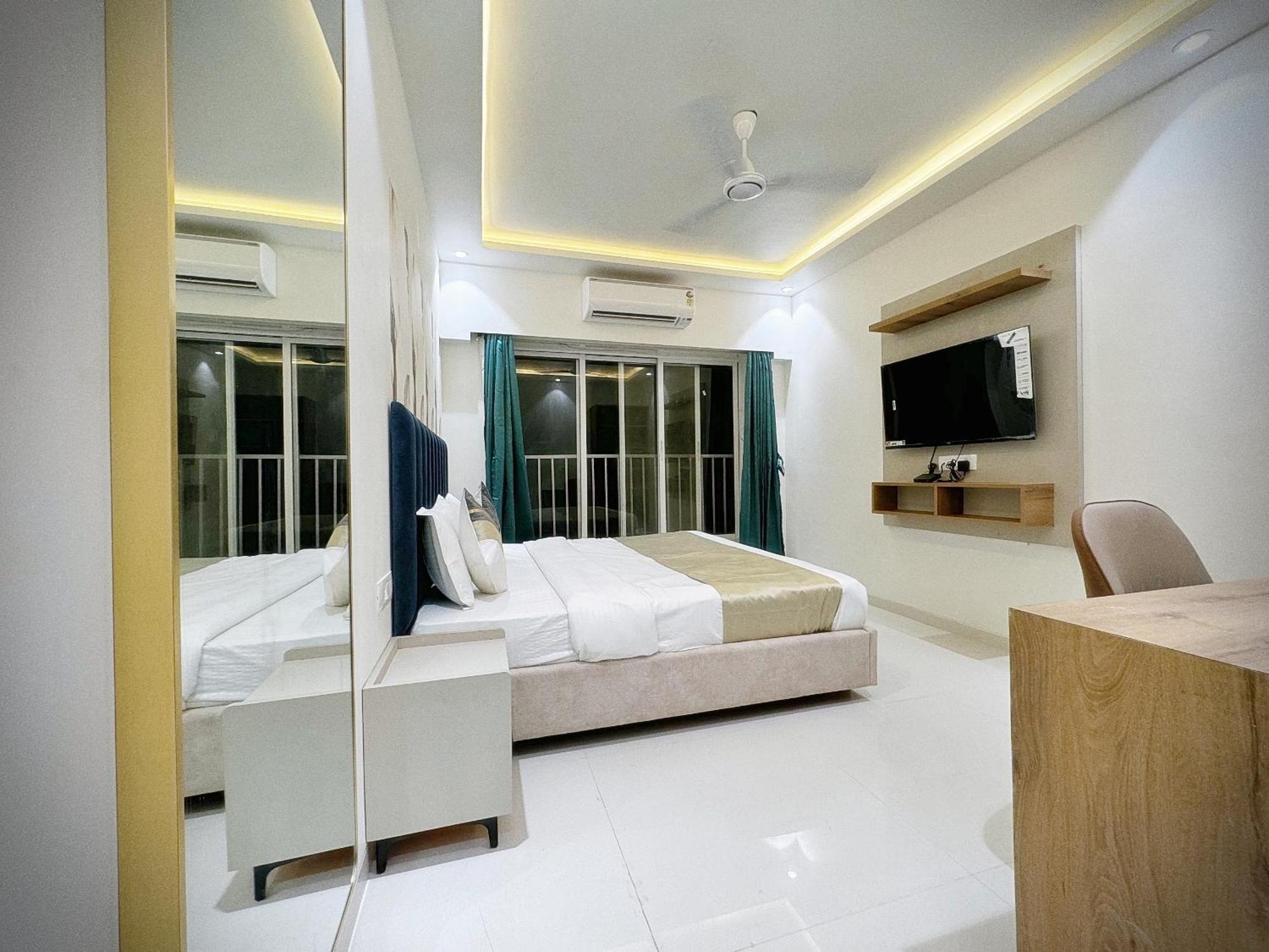 The Orion - Premium Apartments Мумбай Екстериор снимка